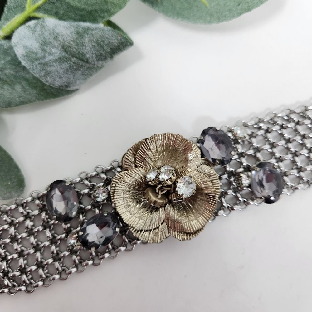 LOFT Rhinestone Flower Metal Chain Magnetic Bracelet NWT - Picture 3 of 10